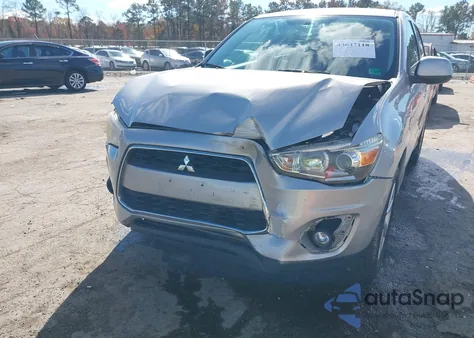 2015 Mitsubishi Outlander Sport Es z USA, uszkodzony, nr VIN 4A4AP3AU4FE036460